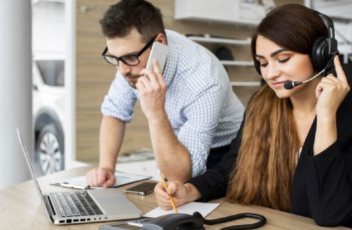 ATENCIÓN AL CLIENTE Y VENTAS